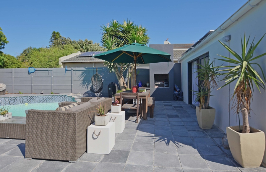 4 Bedroom Property for Sale in Blouberg Rise Western Cape